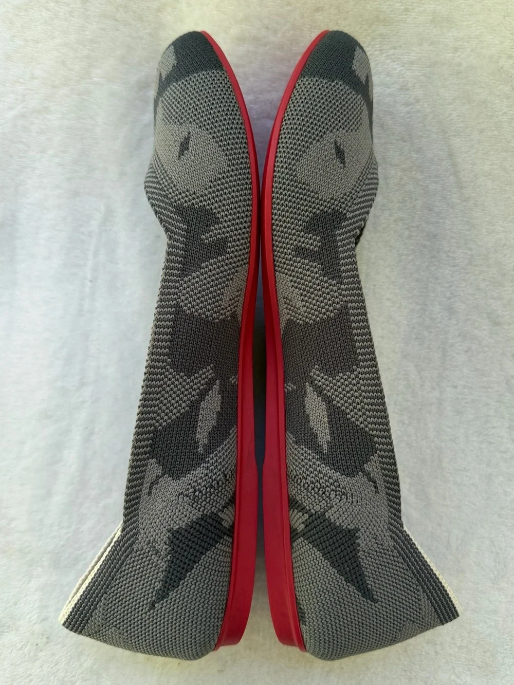 Rothy’s Grey Camo Ballet Flat Retired Pattern Size 9.5 White Halo Red Soles EUC - Picture 11 of 14